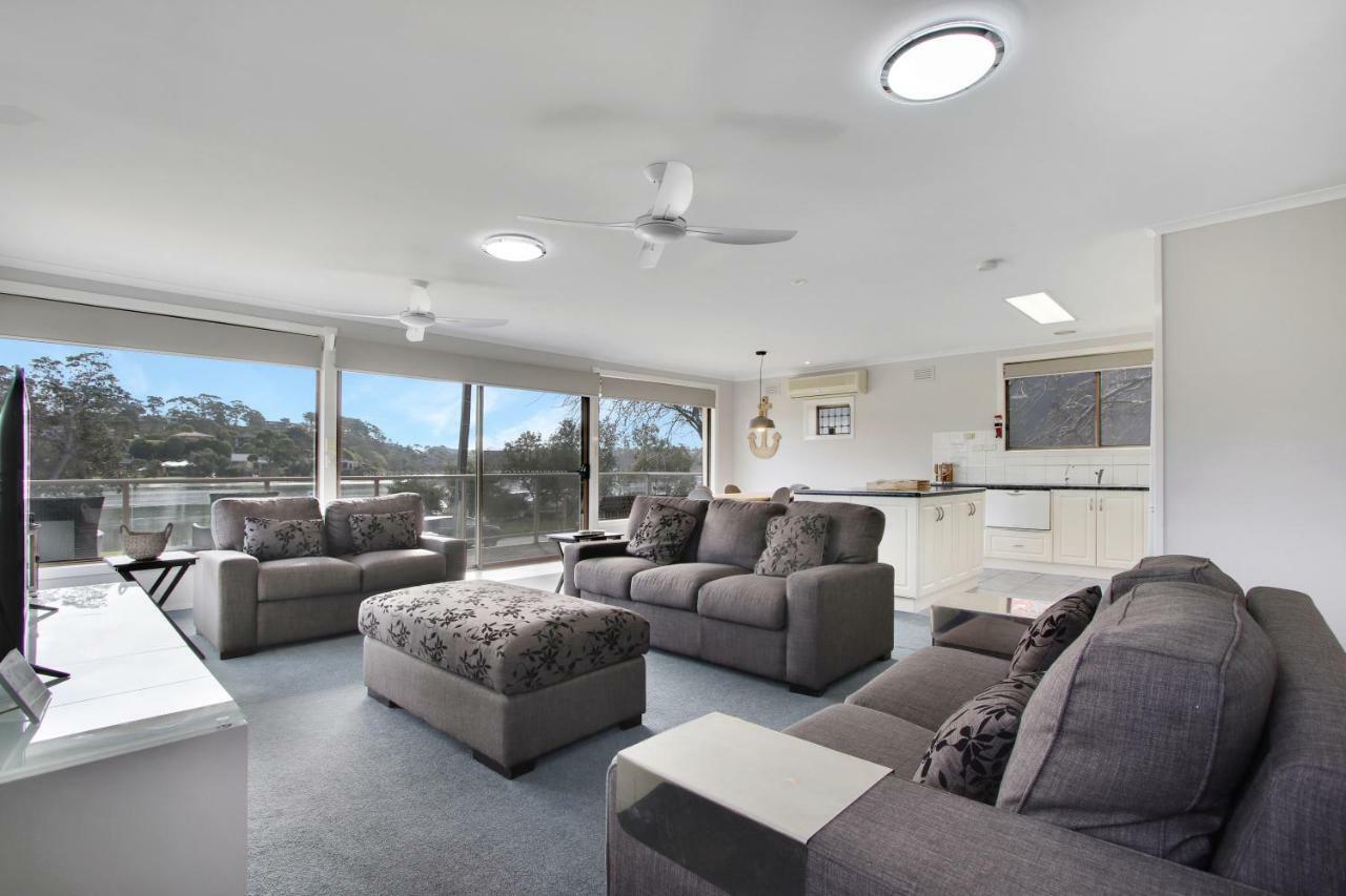 Hybiscus Waterfront Apartments Lakes Entrance Esterno foto